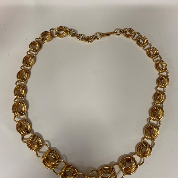 Gold necklace - Picture 3 of 3